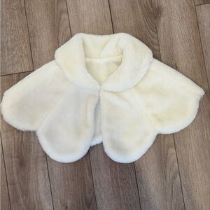 Girl’s Faux Feather shawl Size S